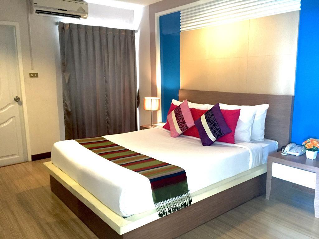 Charoenchit House Hotel Khon Kaen Room photo